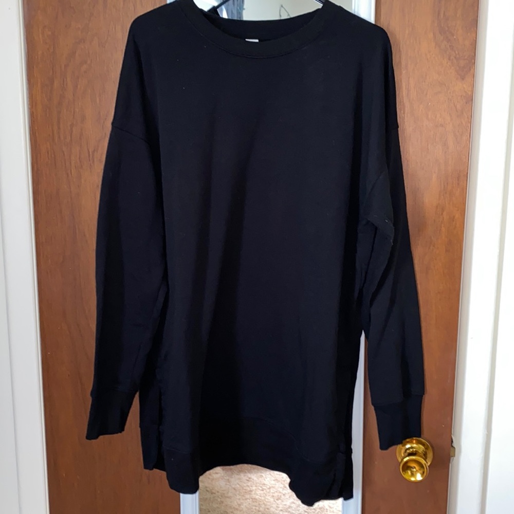 Old Navy XL Tall Black Crew Neck